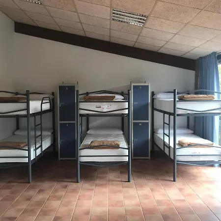 Hostal De